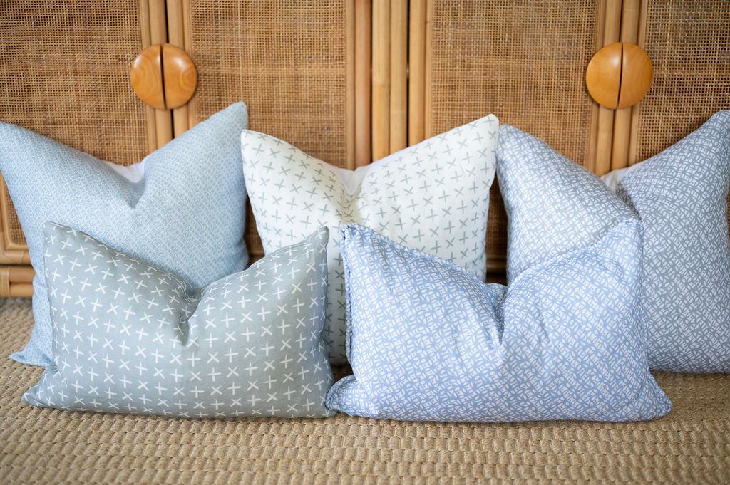 20x20 Knife Edge Pillow