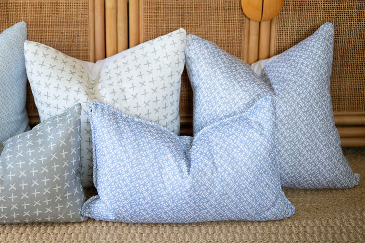 20x20 Knife Edge Pillow